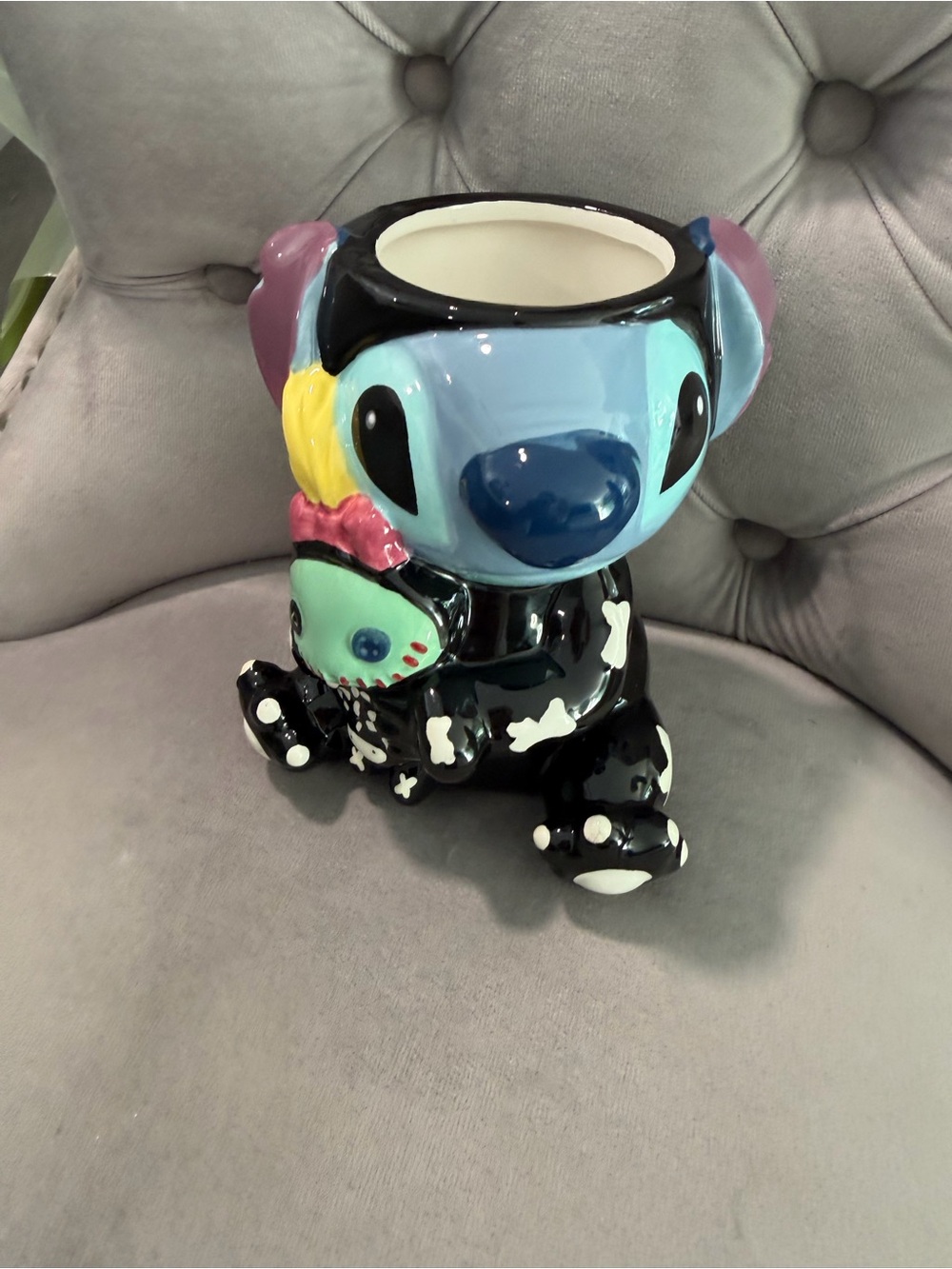 STITCH 17 OUNCE MUG